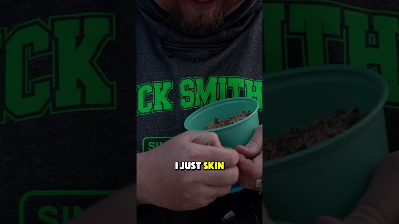 BEST Way to Rig a Wax Worm! 