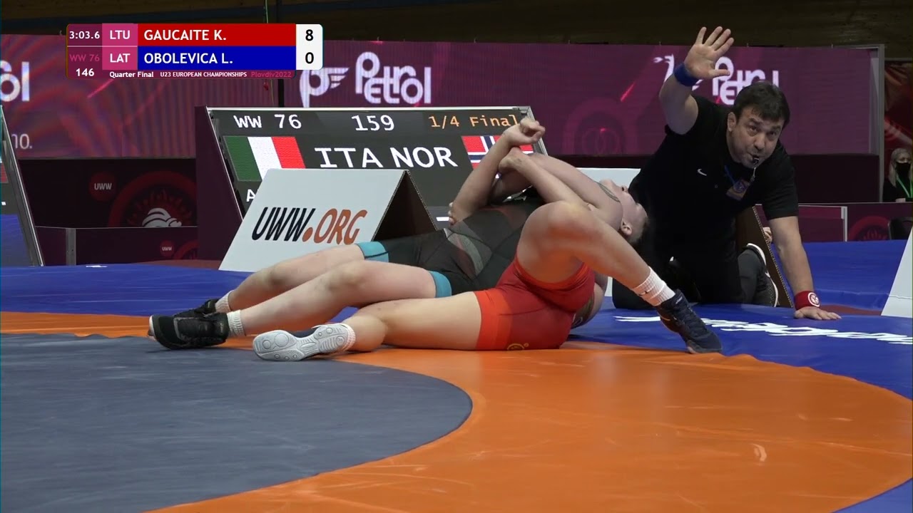1/4 WW - 76 kg: K. GAUCAITE (LTU) v. L. OBOLEVICA (LAT)