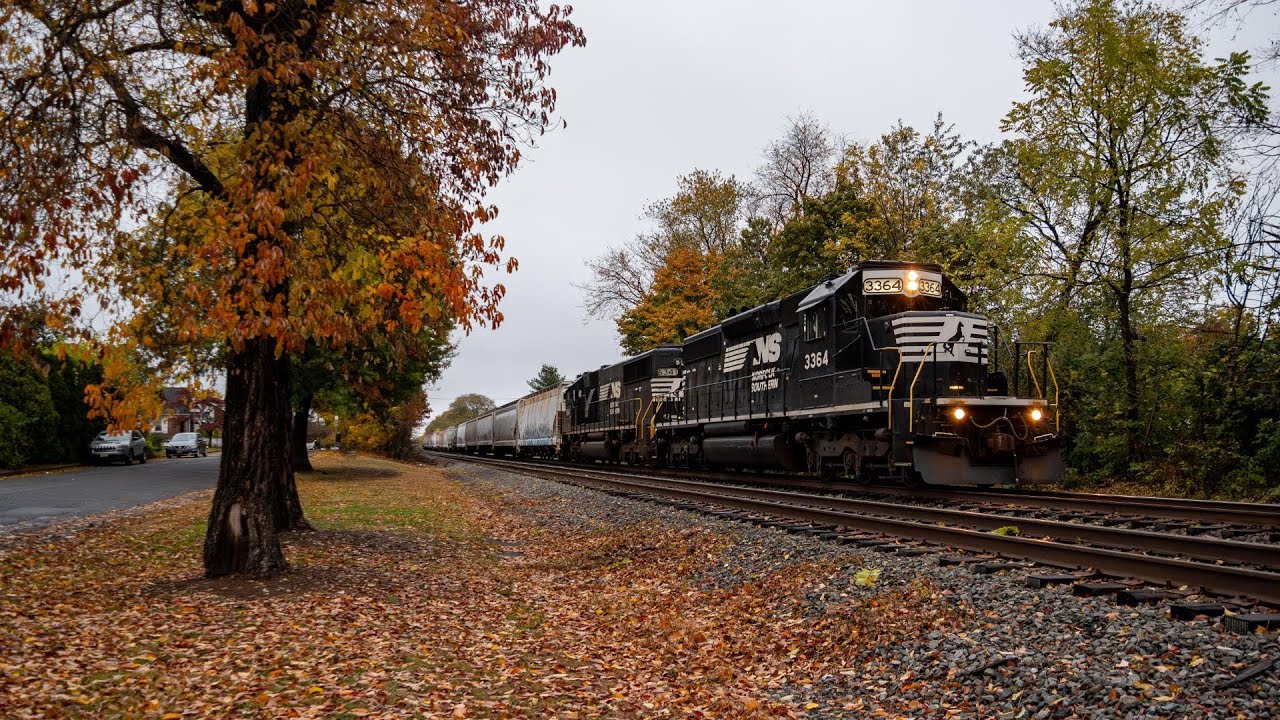 Fall Foliage & Freights In & Around Bound Brook, Railfanning Manville - S. Plainfield, NJ 10-11/25