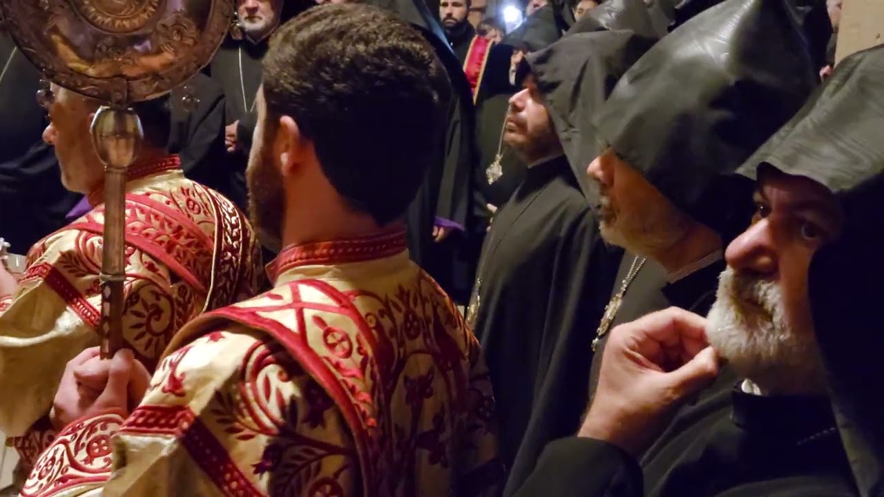 Քիչ առաջ տեղի ունեցավ Էջմիածնի Մայր Տաճարի Դռնբացեքը։