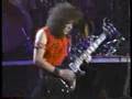 Capture de la vidéo 1983 Ronnie James Dio  "Rainbow In The Dark" (Rock Palace)