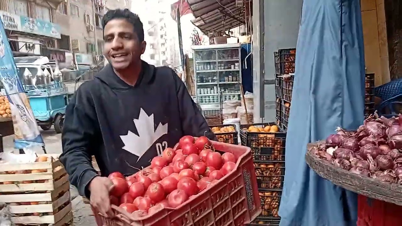 تفاح 🍎 🍏 🍏 اصفر واحمر ب٥٠ قفص طماطم 🍅 🍅 ٣١كيلو ب١٥٠موز٢٥فراولة ب٢٠محمد اوزعا سيد حمادة 