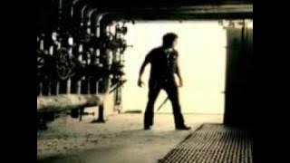 Download lagu Papa Roach - video for new single 'Lifeline'