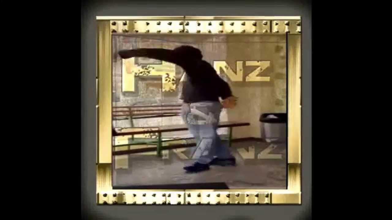 DER MANN AUS DEM BUS TECHNO EDIT YouTube