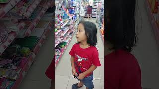habis copot gigi ara minta hadiah infini twist gear sphere... aku dibeli juga kan ma