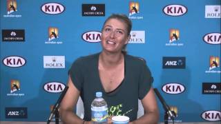 Sharapova flirts with Aussie reporter