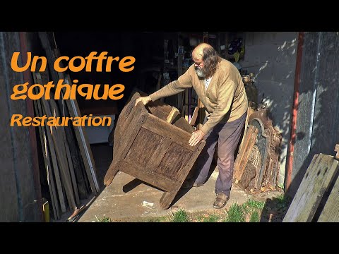 UN COFFRE GOTHIQUE (500 ans)  RESTAURATION