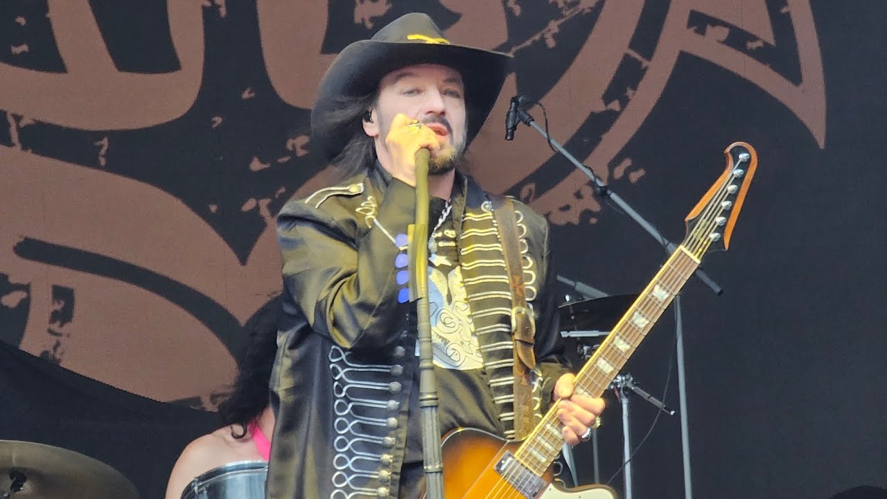 Wanastowi Vjecy - Slečna Anna je za vodou ( Jihlava 4.7. 2025 )