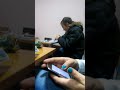 Прикол( парни дерутся за конфету)