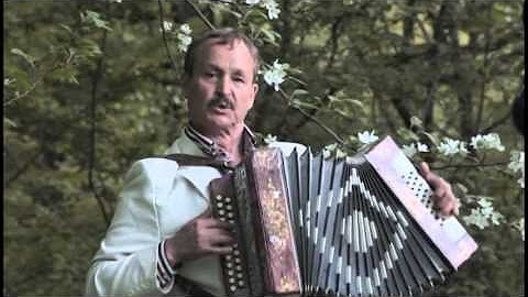 Туманы верните мне маму. Мама я скучаю по тебе. Туманы-туманы верните. Туманы верните мне маму. Туманы-туманы верните.