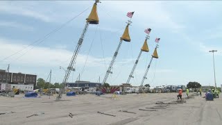 Garden Bros circus sets up