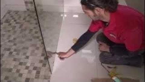 How to install a shower screen