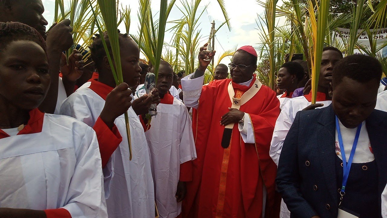 Padibe PILGRIMS WALK ROUND PADIBE TOWN COUNCIL ON PALM SUNDAY - YouTube