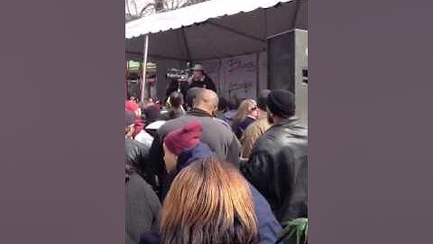 Hash Bash 2013 Ed Rosenthal of "High Times" Ann Arbor Mi. Free Legal Marijana speech! LOL