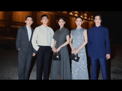 八木莉可子、美男美女の超豪華集合ショットが凄い!「可愛いくて美し過ぎる~」「美の結晶」「特別なオーラを放ってます」// ari green