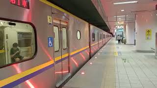 感謝司機熱情揮手! 台鐵3211次800型區間車(831+832)跑山線往潮州進入美術館站~