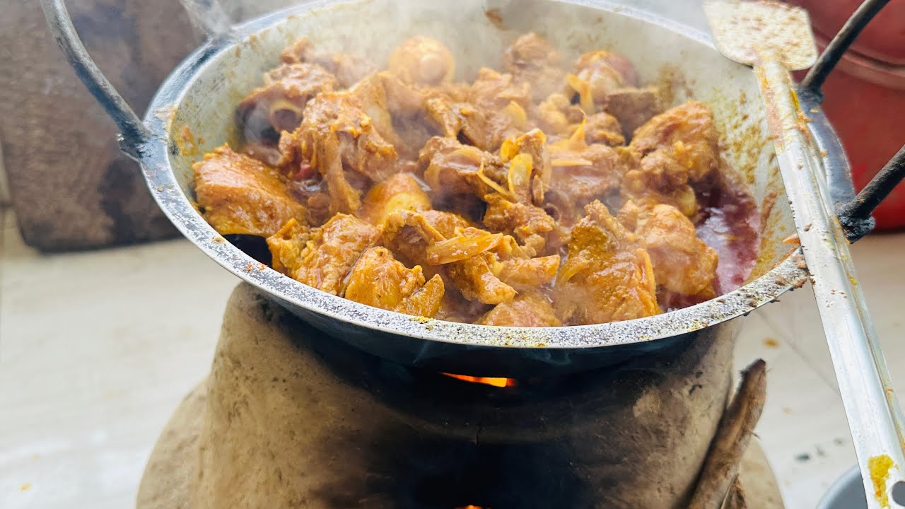 খাশির মাংস  সহজে  বানিয়ে  ফেলুন  আর  গরম  ভাতে  পরিবেশন করুন 😋😋😋😋😋😋