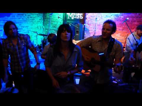 Nicki Bluhm and the Gramblers - I can't go for that