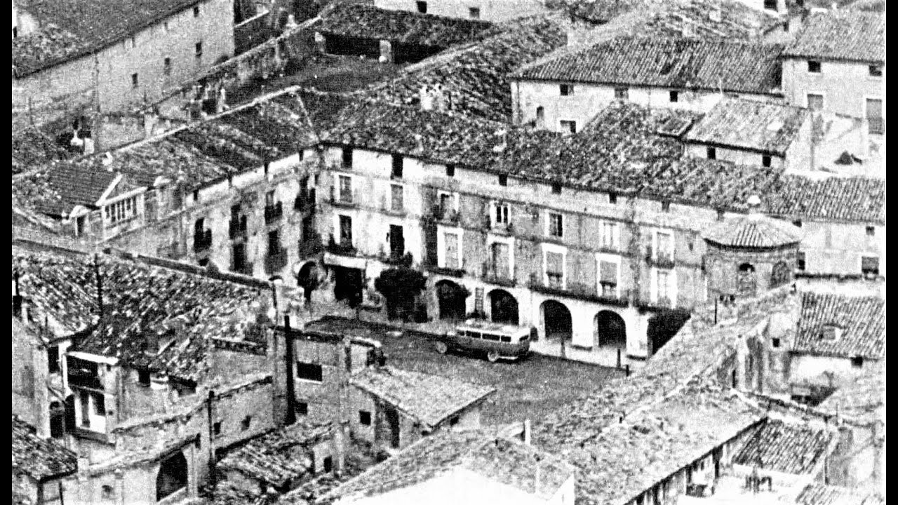 Falces 1.3 La plaza de los Fueros