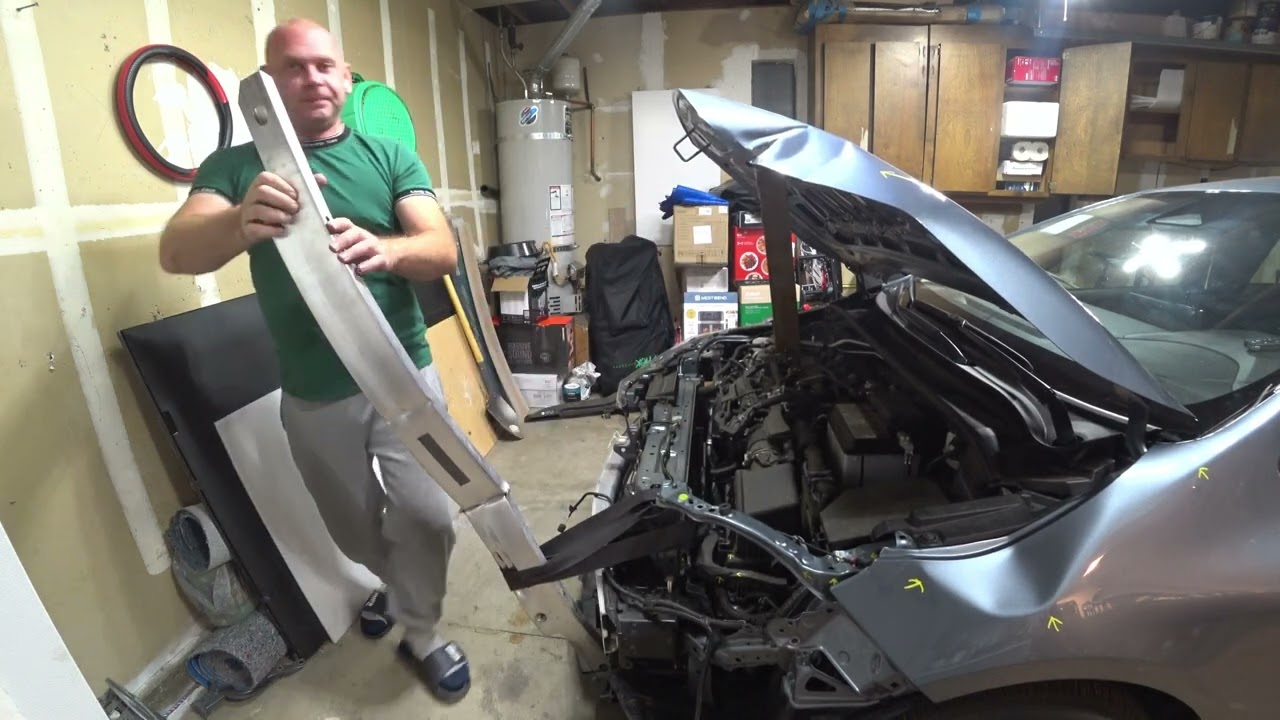 Ремонт Toyota Corolla 2023 вторая часть.  И опять повреждения после ремонта