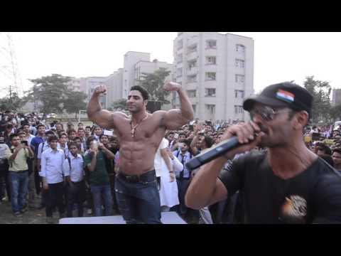 India's Best Body Builder Virendra Singh Ghuman Performing with EPIE Entertainment.