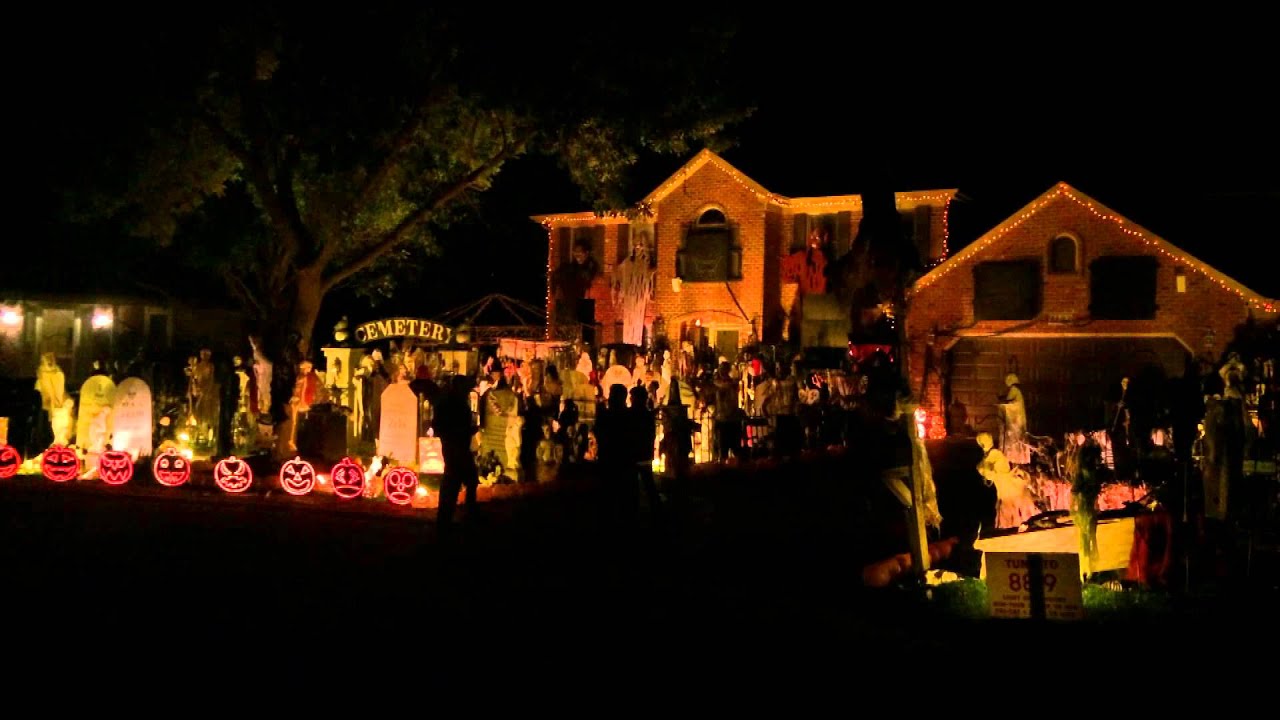 Halloween Light Show 2014, Dr. Dre, Next Episode, Thomas Halloween 2014 Naperville