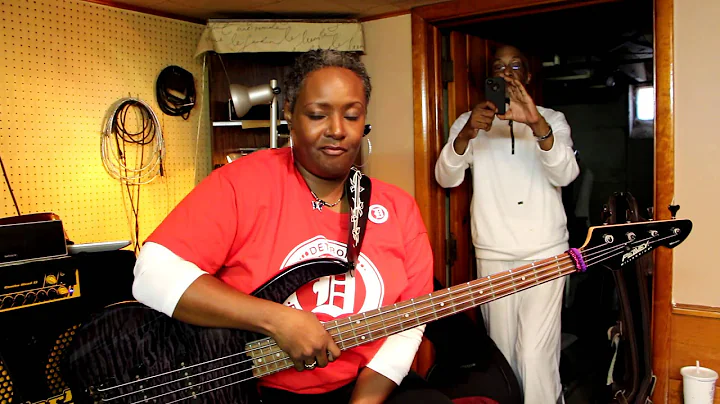 Detroit Bass Player Cynthia Willis interview