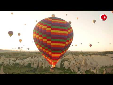 Воздушные шары, высокие скалы и красивые закаты: Каппадокия в Турции