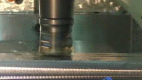 Heavy Mold Machining, Vertical Machining Center, D500 5-Axis VMC - Makino Vertical Machining Center