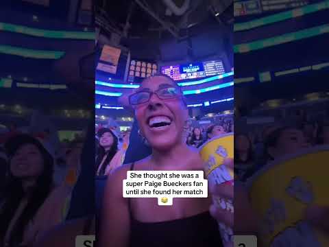 These Paige Bueckers fans were locked in 🔐 (via @karaleighcannella/TT)