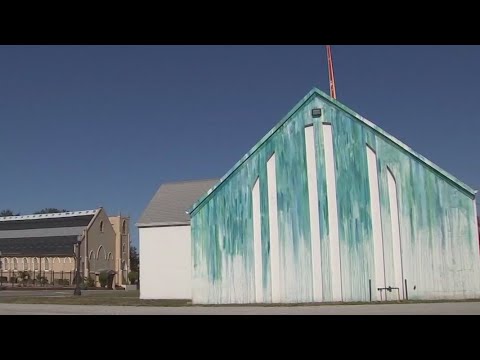 Photos of nuns in skirts spark outcry over turning house of worship into 'den of thieves' in Lakelan