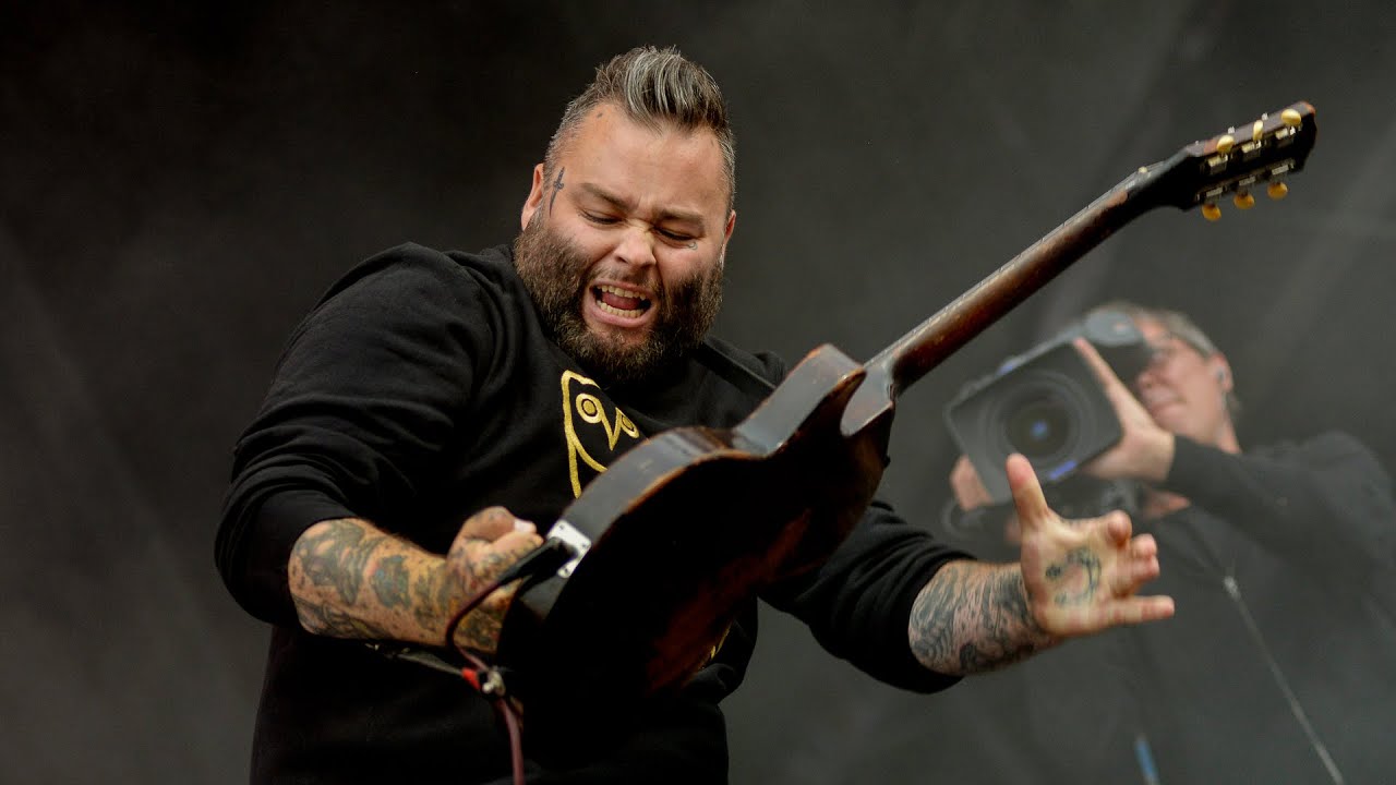 united kingdom facts Alexisonfire - Young Cardinals (Reading 2015)