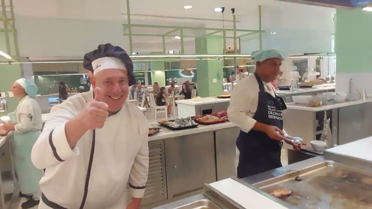 Bouganville Hotel, typical dinner service