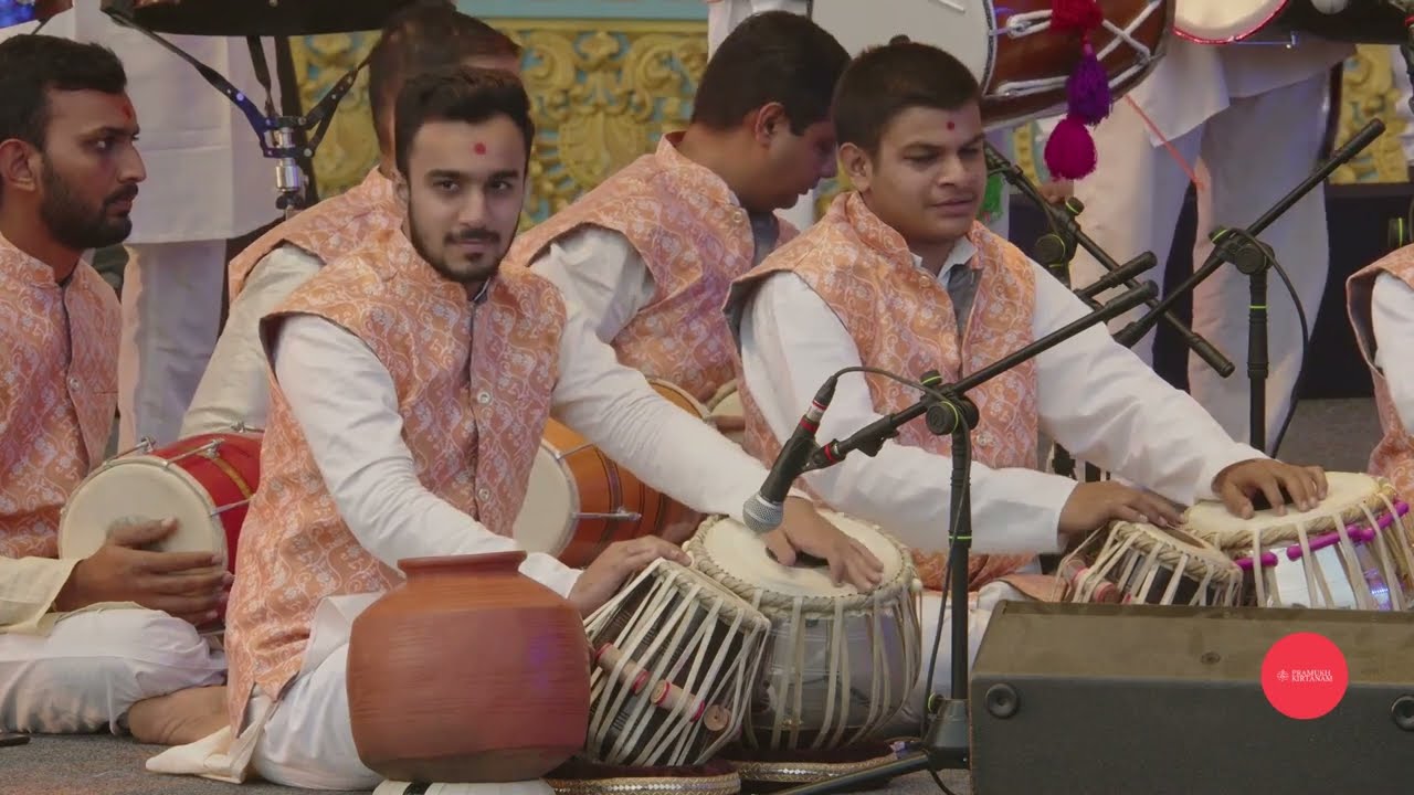 Aavo Padharo Re Pramukh Swami Maharaj  PSM100  Kirtan