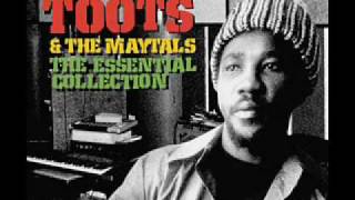 Toots&Maytals Beautiful woman remix chords