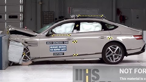 2025 Genesis G80 updated moderate overlap crash test (extended footage)