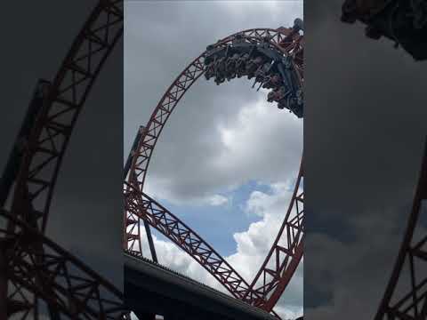 Wideo: Recenzje kolejek górskich w Carowinds