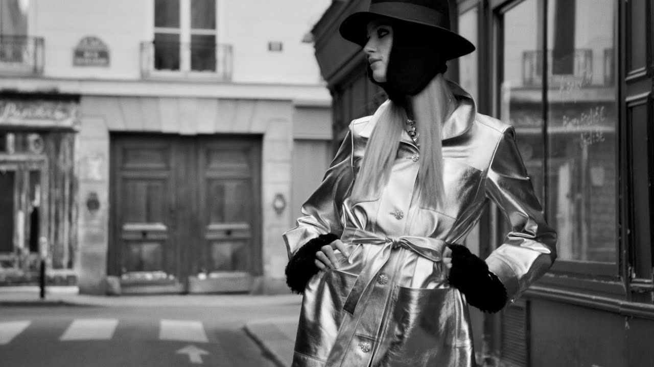 CHANEL Fall/Winter 2021 | Paris Fashion Week | VRAI Magazine