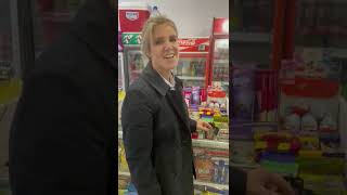 Cynthia Hotton Se Ríe De Sí Misma Tras Desconocer El Valor Del Boleto Mínimo De Colectivo