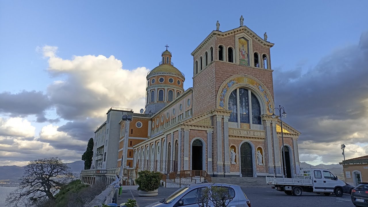 Santuario Madonna Nera del Tindari - YouTube