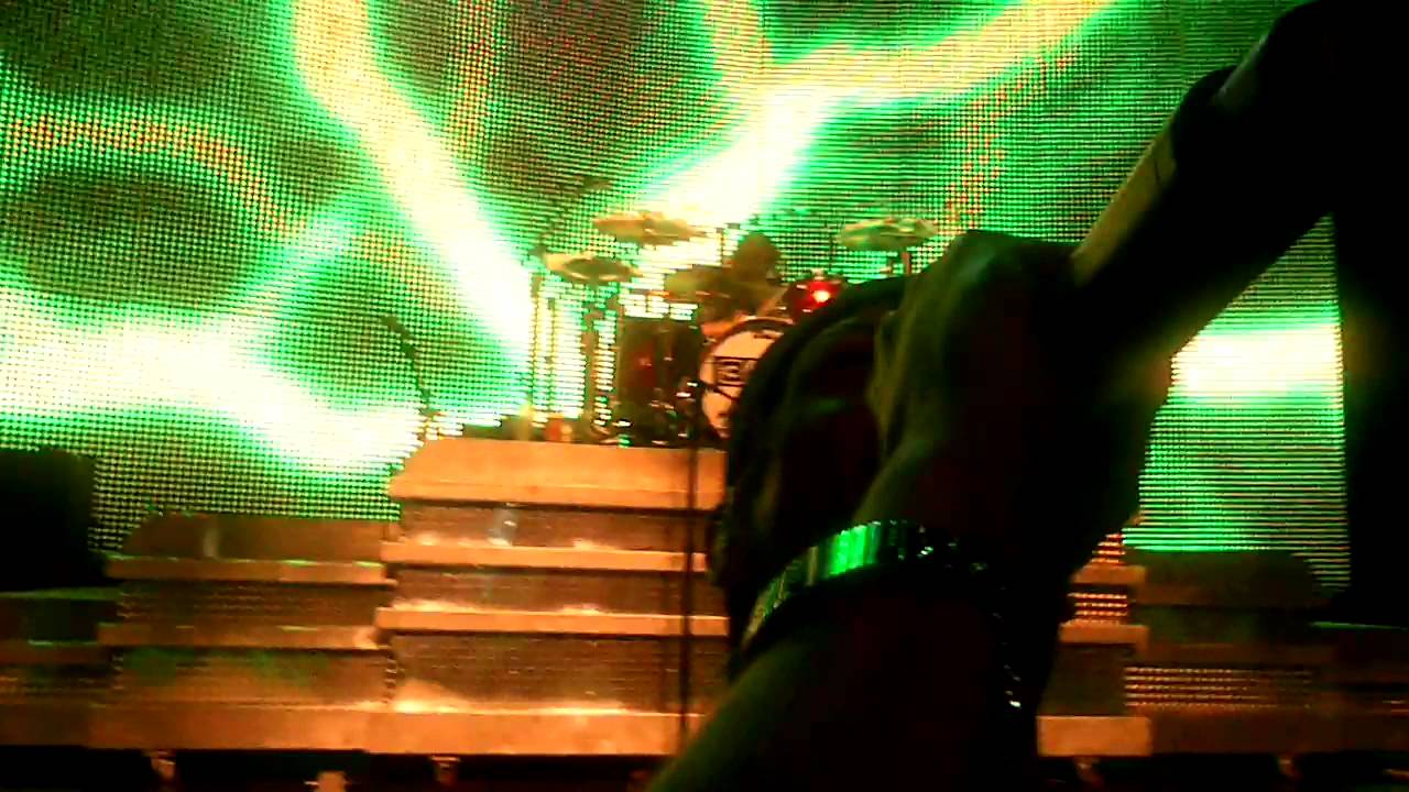 3 Doors Down - Kryptonite - BRAD IN CROWD - Camden. 19 June - YouTube