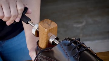 FootFitter Premium Professional 2-Way Shoe Stretcher