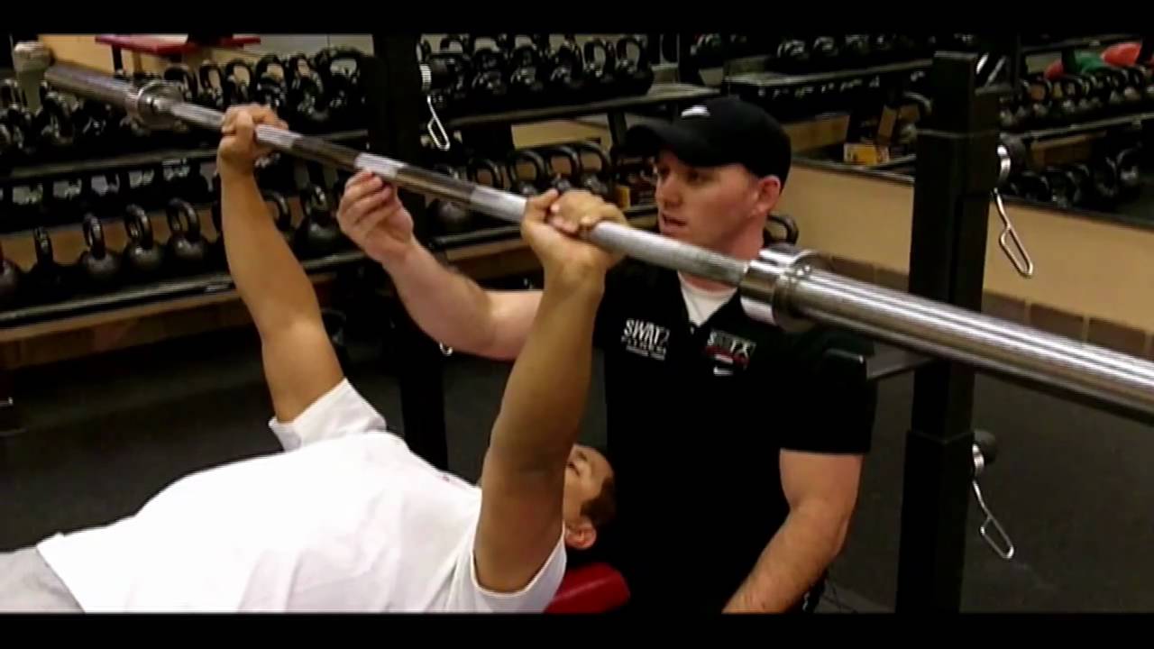 Tucson Personal Trainer Demonstrates Form and Technique