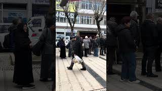 📌Halkekmeğe Vatandaşlardan Yoğun İlgi #ordu #altınordu #halkekmek #shortsvideo #youtubeshorts