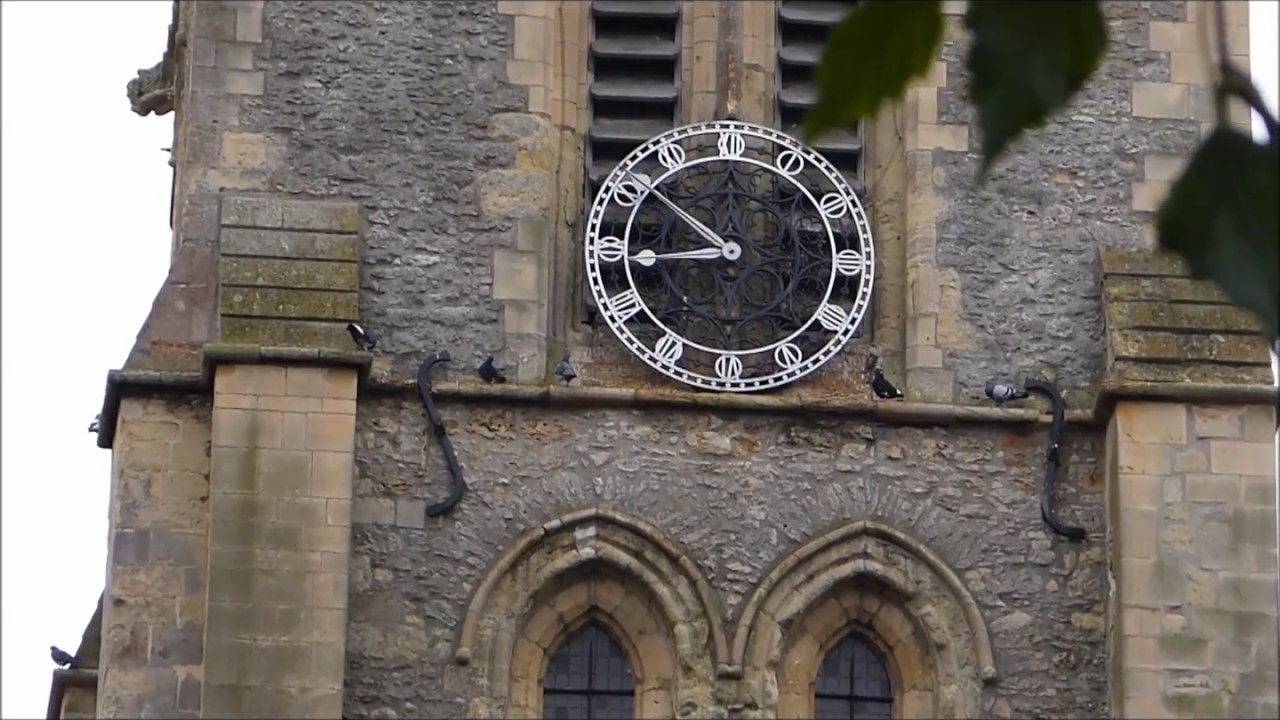 Putting the Clock Back an hour at St Helen's Church, Abingdon YouTube