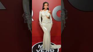 Chloe Bailey Slays Gq Moty Awards Red Carpet