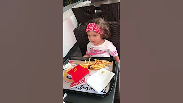 الله الله يابابا اشتركوا بالقناة 