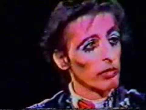 Alice Cooper - Tom Snyder interview part 2