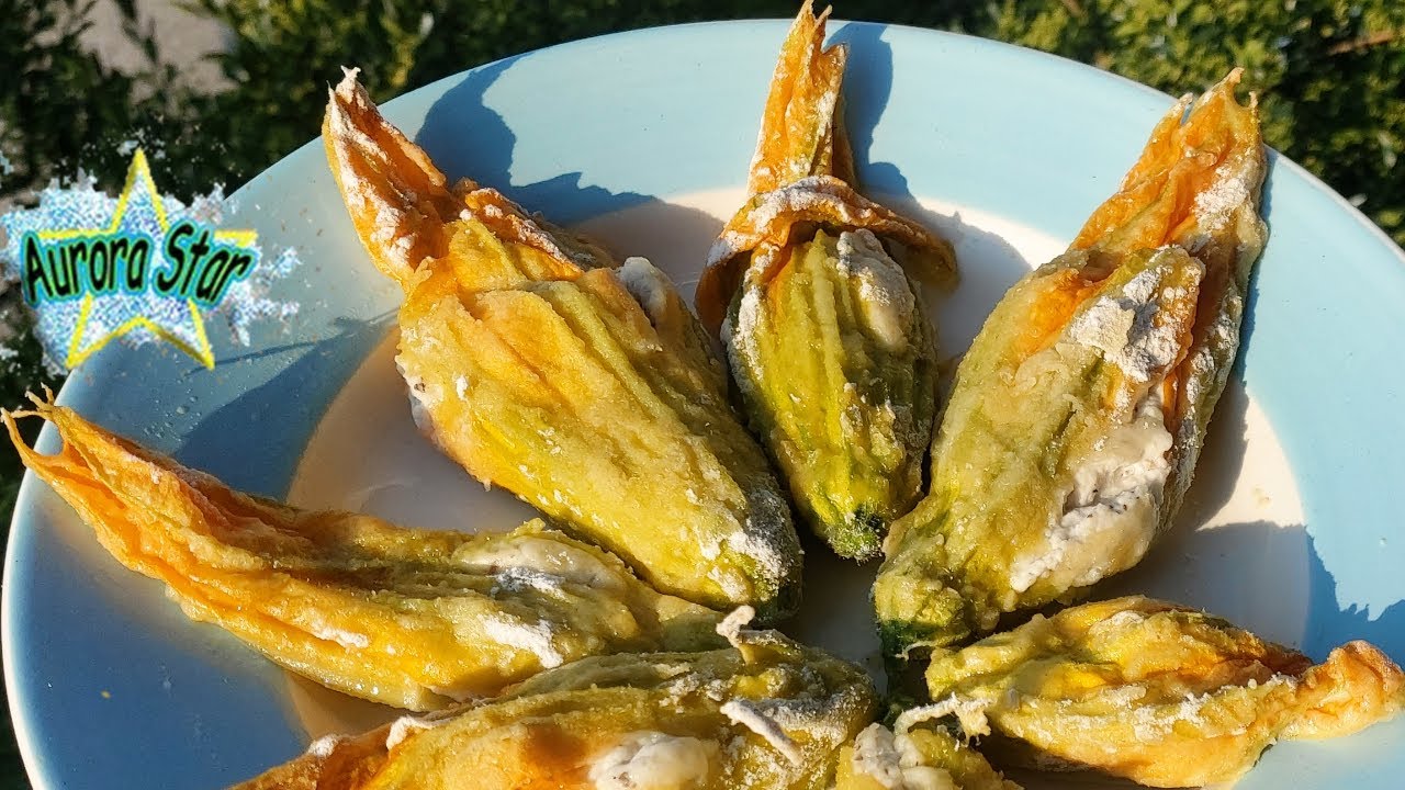 Ricetta semplice e gustosa: i fiori di zucca ripieni al forno! (Con ricotta)