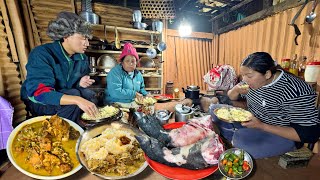 Village Style Pork Leg Soup Curry Cooking & Eating | Pork Recipe with Rice | Village Life Vlog